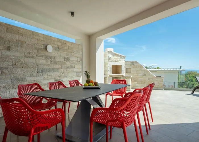 Villa Lumi By Interhome Marčana