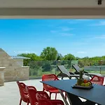 Lumi By Interhome Vila *