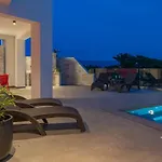 Lumi By Interhome Vila