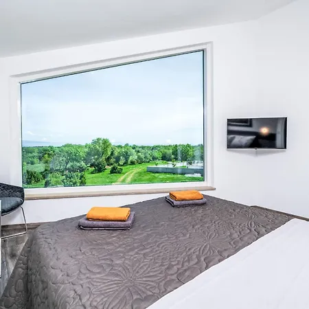 Lumi By Interhome Marčana